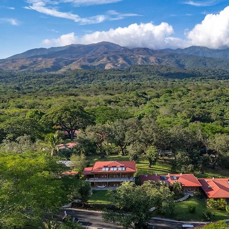 瓜齐佩林庄园火山牧场农场酒店及温泉 利比里亚 外观 照片