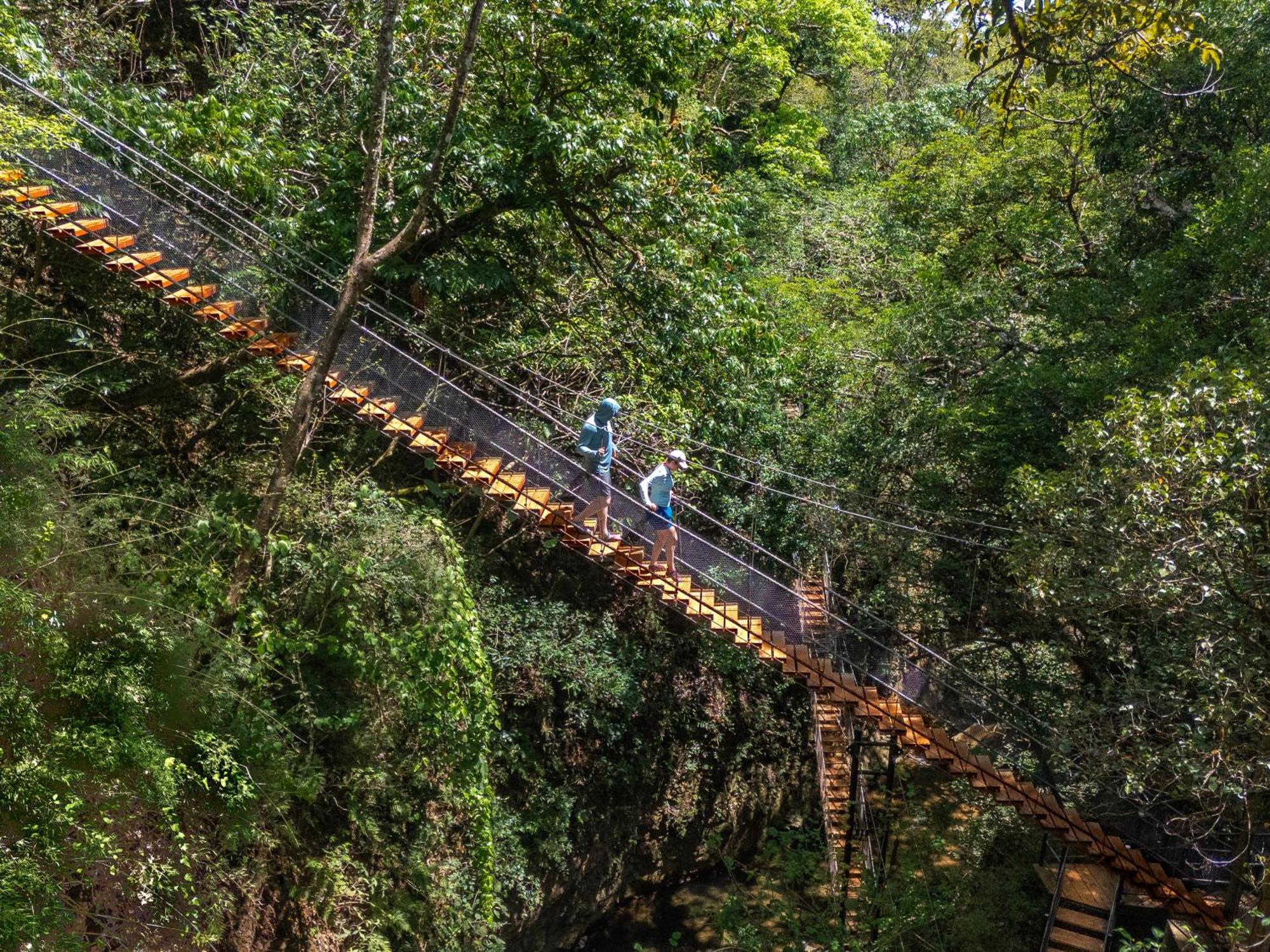 瓜齐佩林庄园火山牧场农场酒店及温泉 利比里亚 外观 照片